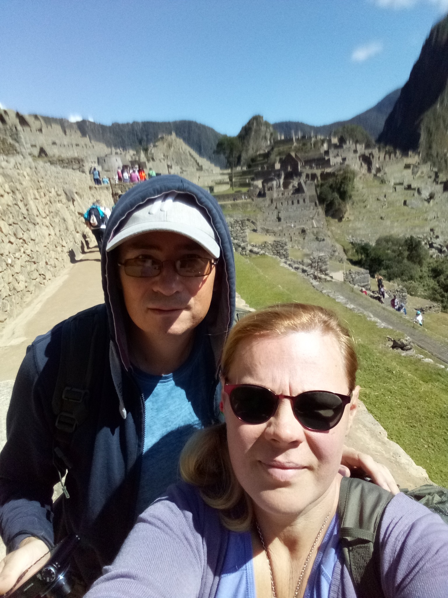 Azok a színek! Az ég kékje és a fű zöldje!