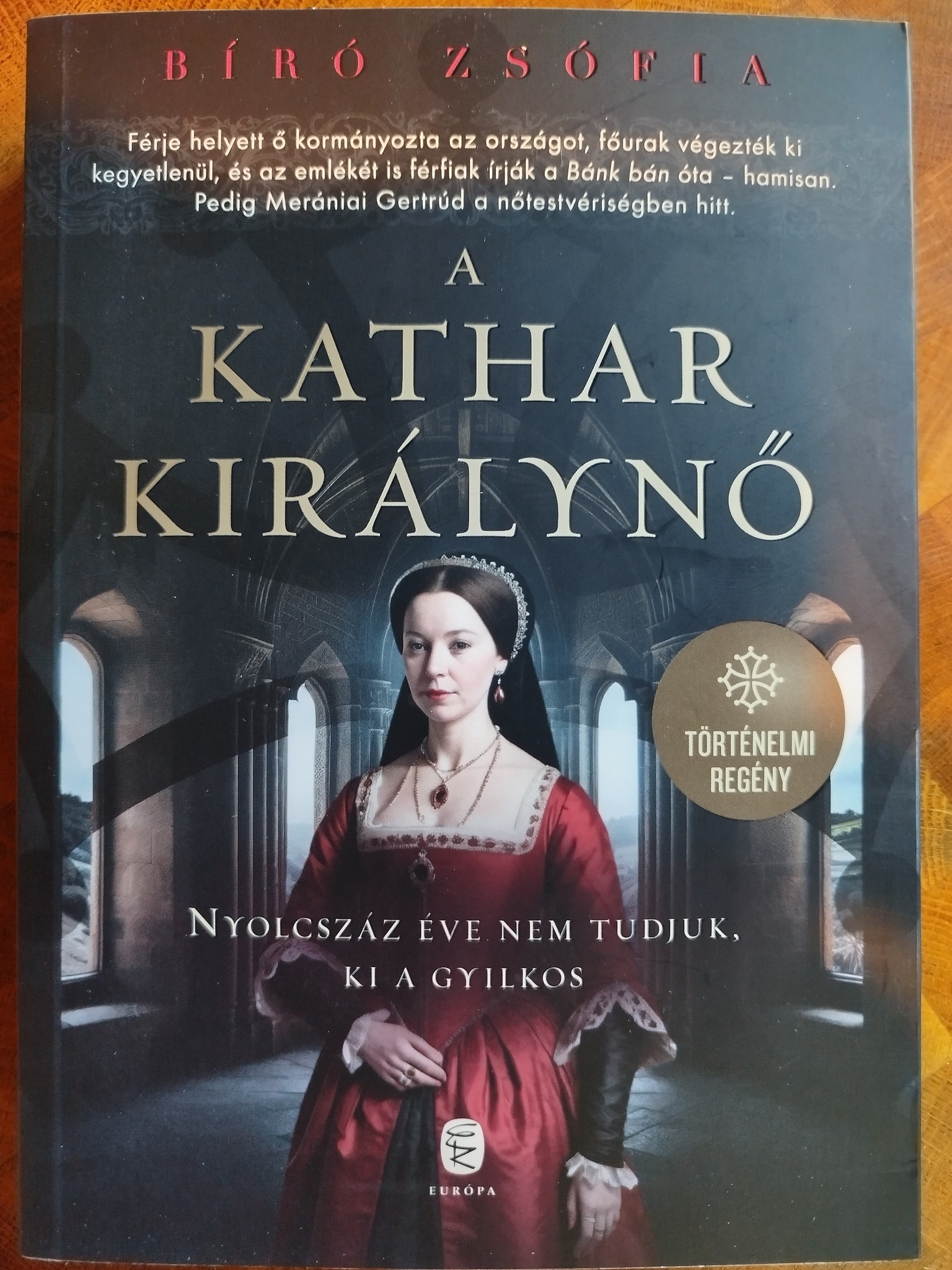 Most jöttem a könyvesboltból.